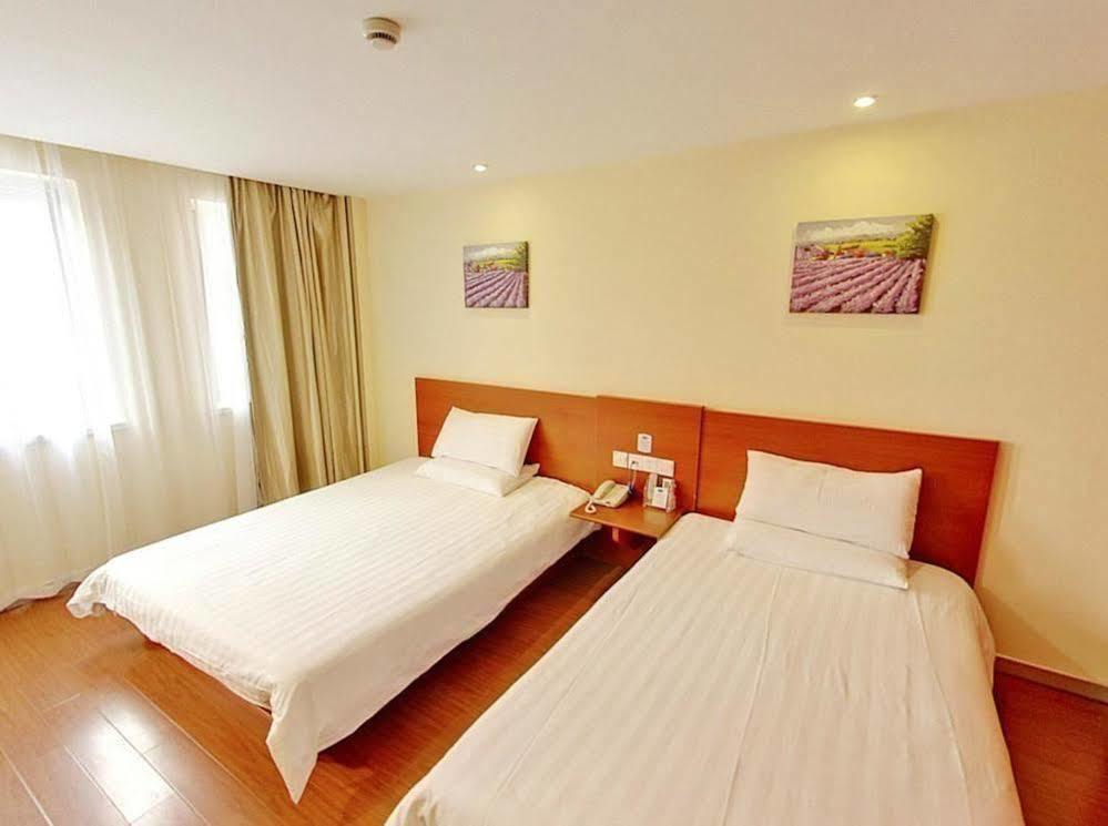 Hanting Hotel Shanghai Hongkou Football Stadium Exterior photo